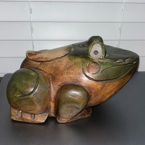 Vintage Large Frog Hidden Box Wood Hand Carved Decor opens up